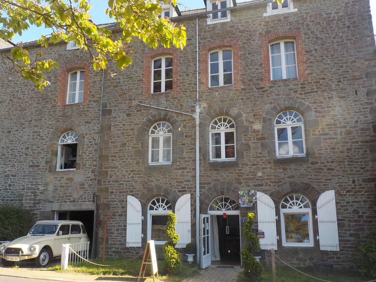 Bed and Breakfast La Tocade Del Arte - Dinan Lanvallay Экстерьер фото